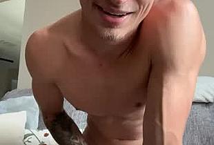 blue_eyed_beau Cam