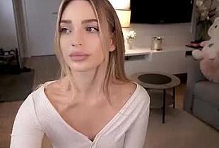 nicole_blueberry Cam